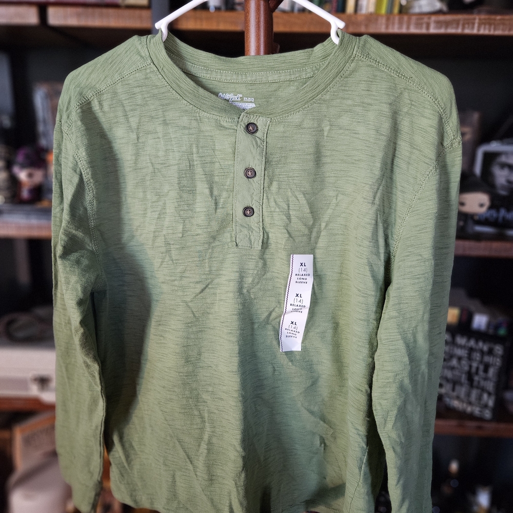 Cat & Jack Green Long Sleeve Henley
